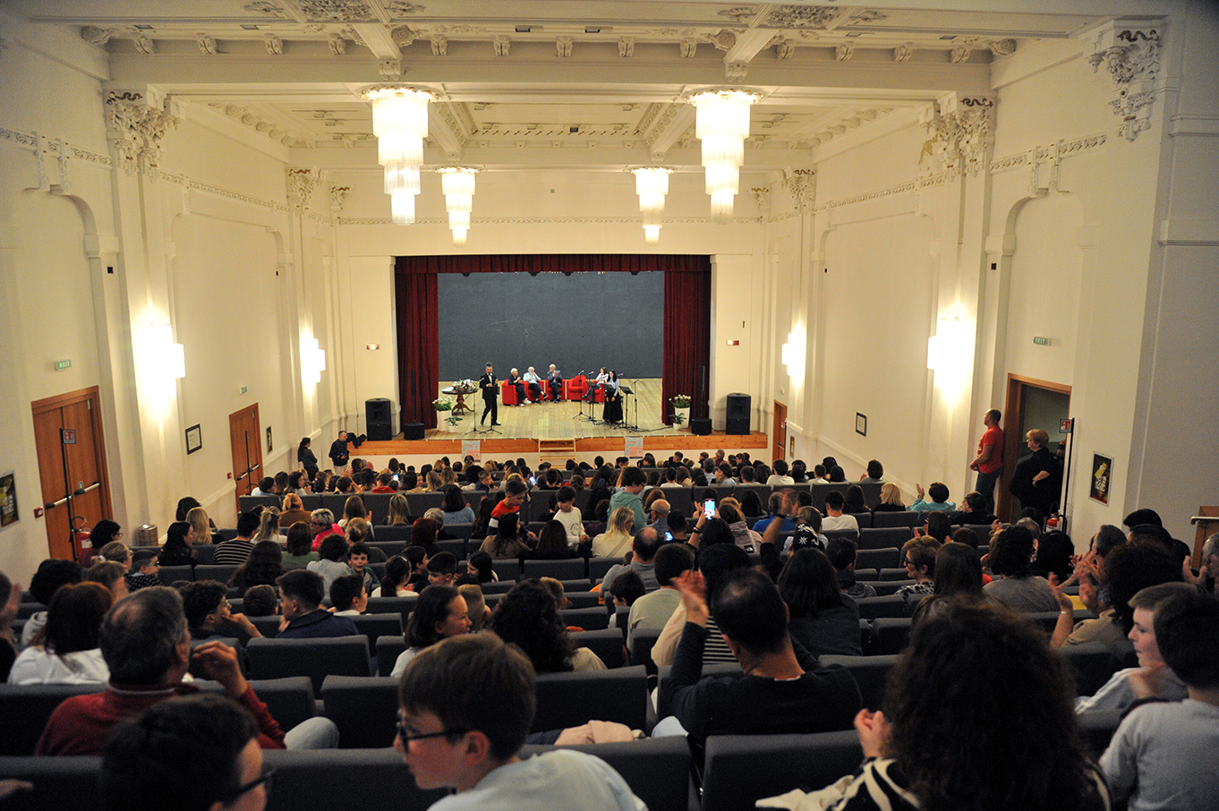 La sala teatro del casinò di San Pellegrino Terme